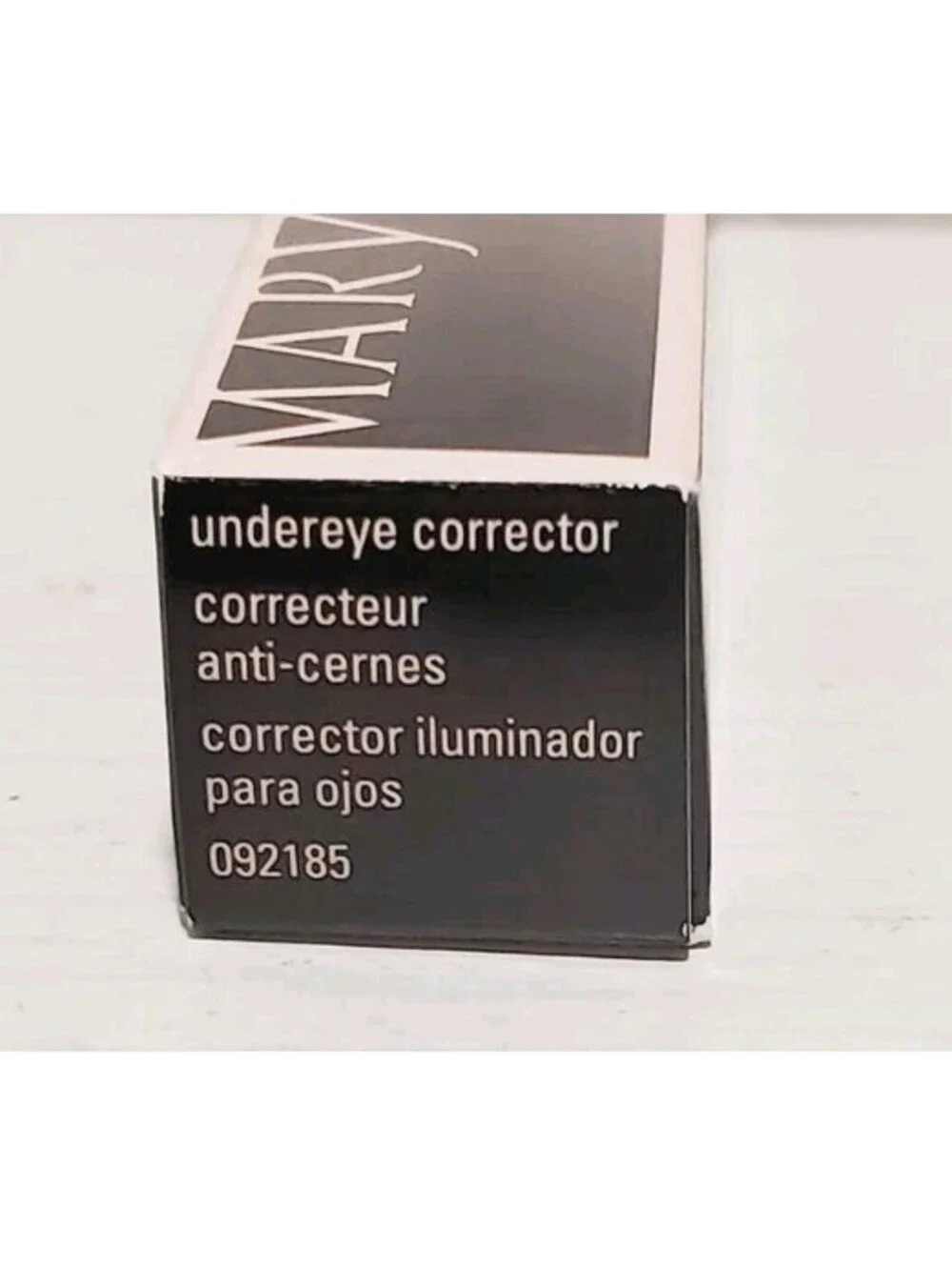 Mary Kay  UNDEREYE CORRECTOR 092185  Discontinued NOS